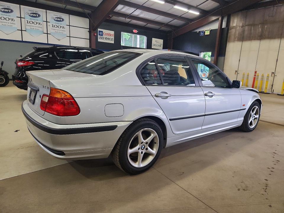 59061606 :رقم المزاد ، WBAAM3333XKC61458 vin ، 1999 Bmw 323 مزاد بيع