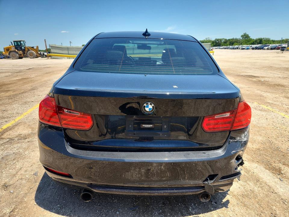 2013 Bmw 335 მანქანა იყიდება აუქციონზე, vin: WBA3B9C57DF586456, აუქციონის ნომერი: 57236196