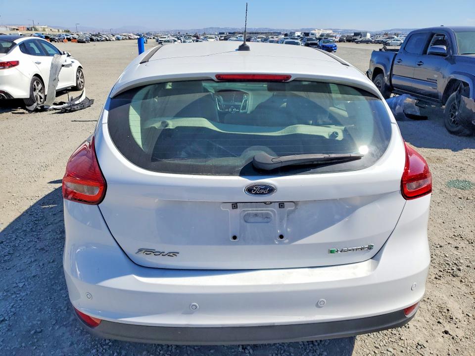 2017 Ford Focus მანქანა იყიდება აუქციონზე, vin: 1FADP3R49HL224520, აუქციონის ნომერი: 58296816