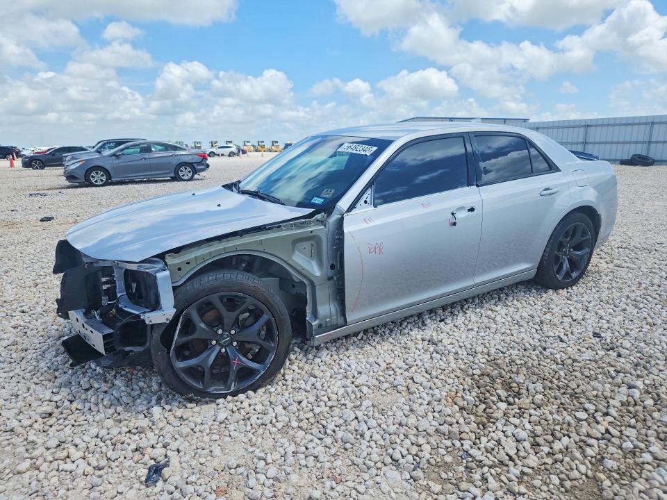 56492346 :رقم المزاد ، 2C3CCAAG1LH239406 vin ، 2020 Chrysler 300 مزاد بيع
