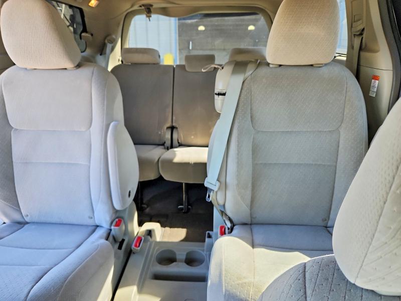 55166726 :رقم المزاد ، 5TDKK3DC3FS647555 vin ، 2015 Toyota Sienna مزاد بيع
