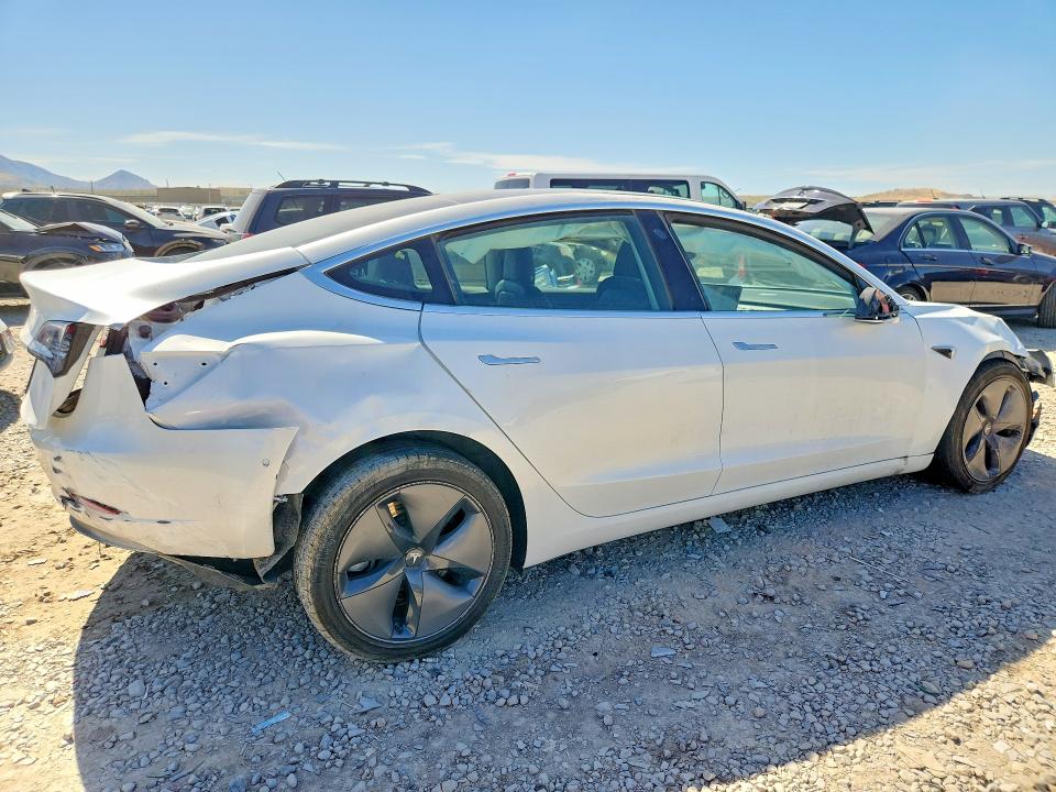 2019 Tesla Model 3 მანქანა იყიდება აუქციონზე, vin: 5YJ3E1EA1KF427262, აუქციონის ნომერი: 55894256