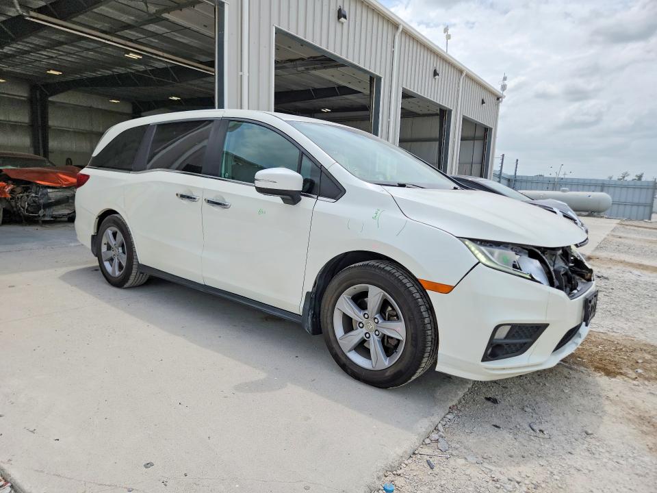 2018 Honda Odyssey მანქანა იყიდება აუქციონზე, vin: 5FNRL6H75JB007452, აუქციონის ნომერი: 85636215