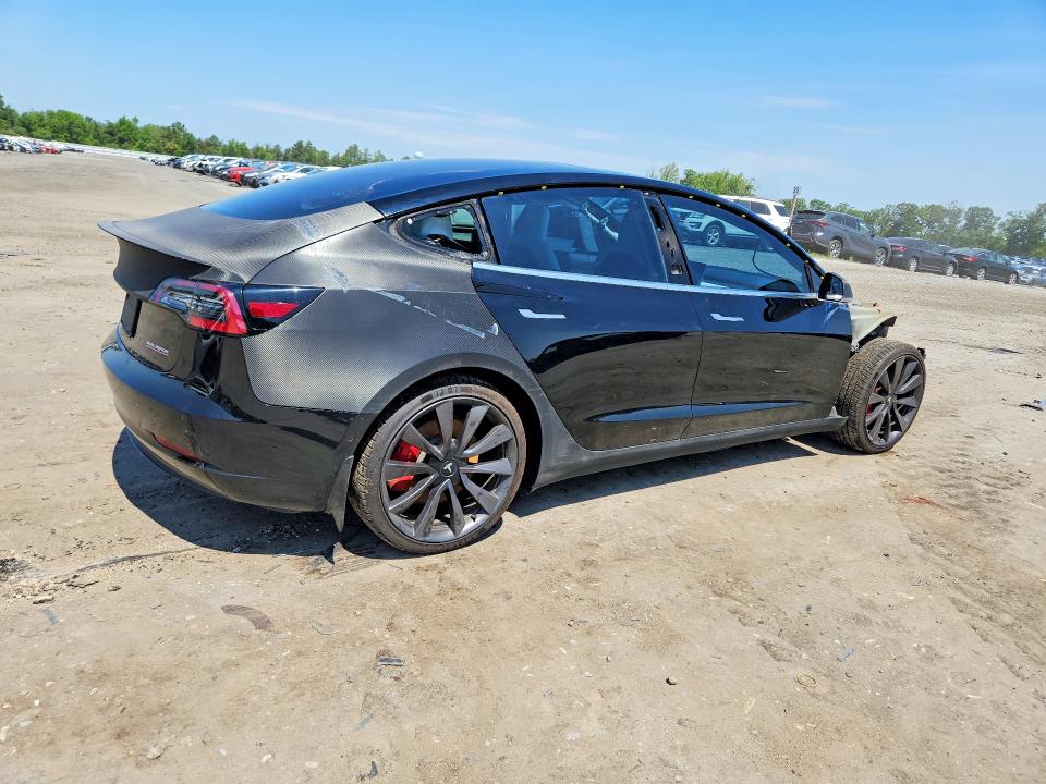 58826106 :رقم المزاد ، 5YJ3E1EC8LF641829 vin ، 2020 Tesla Model 3 مزاد بيع