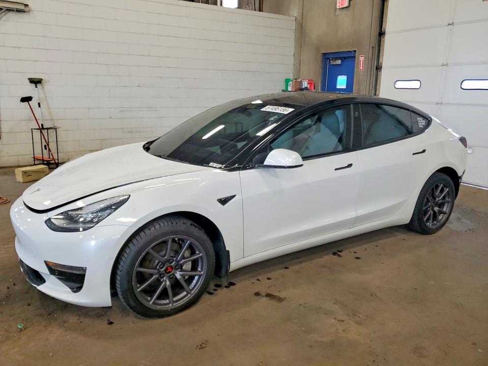 57496156 :رقم المزاد ، 5YJ3E1EB4LF606986 vin ، 2020 Tesla Model 3 مزاد بيع