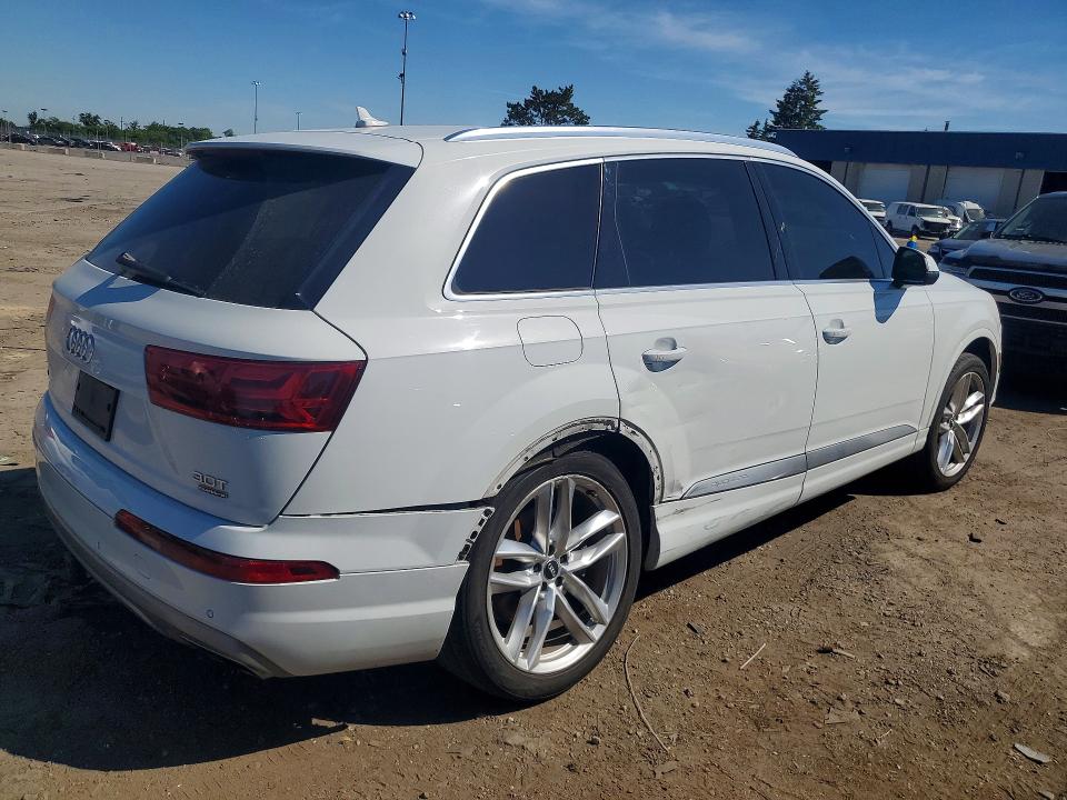 55952016 :رقم المزاد ، WA1VAAF72HD004997 vin ، 2017 Audi Q7 مزاد بيع