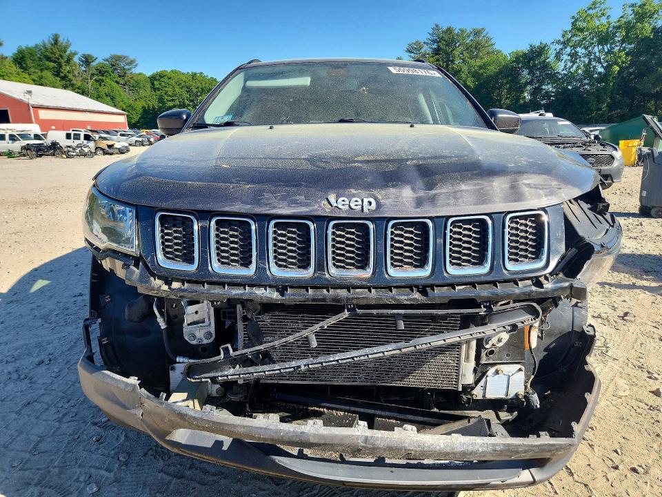 55998176 :رقم المزاد ، 3C4NJDBB8KT650676 vin ، 2019 Jeep Compass مزاد بيع