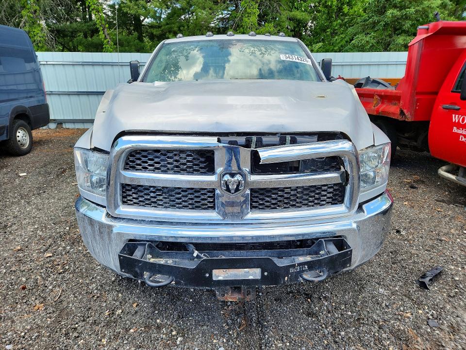 54314326 :رقم المزاد ، 3C63RRGL1HG736886 vin ، 2017 Ram 3500 مزاد بيع