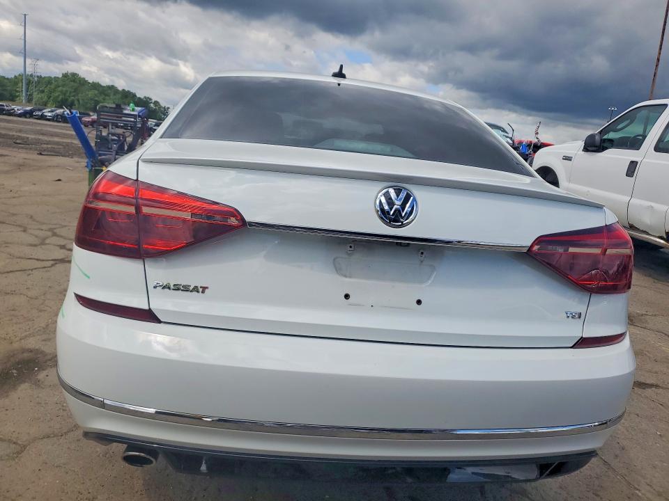 Aukcja sprzedaży 2017 Volkswagen Passat, vin: 1VWDT7A30HC018547, numer aukcji: 57602366
