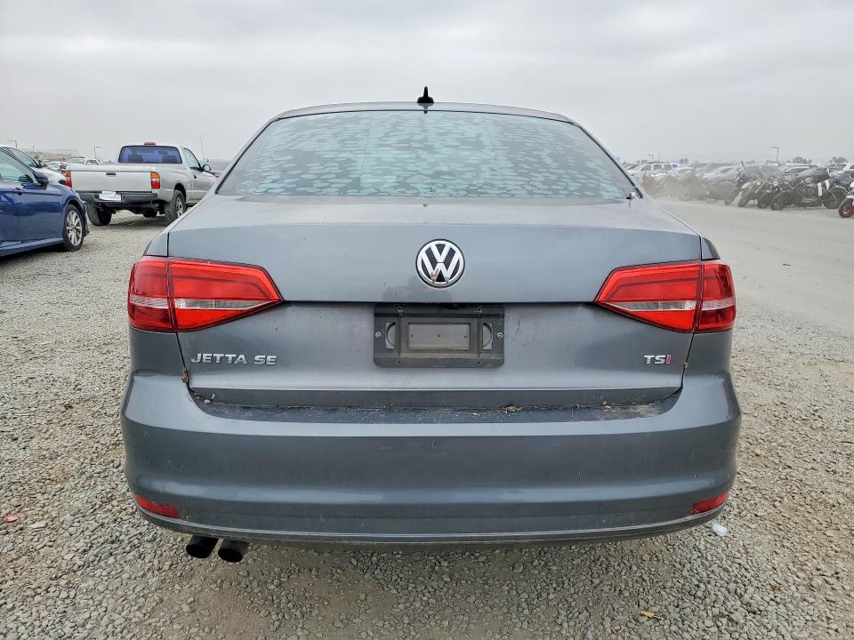 55809286 :رقم المزاد ، 3VWD17AJ2FM348111 vin ، 2015 Volkswagen Jetta مزاد بيع