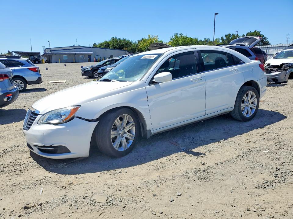 Продажа на аукционе авто 2013 Chrysler 200, vin: 1C3CCBAB3DN685995, номер лота: 56810966