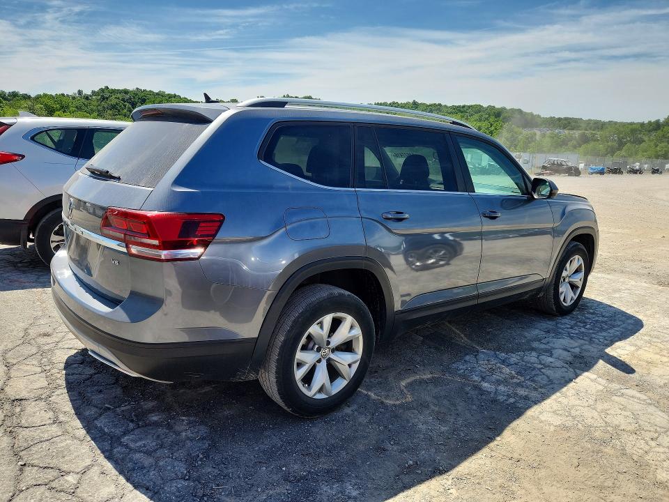 Продажа на аукционе авто 2018 Volkswagen Atlas, vin: 1V2CR2CA0JC565995, номер лота: 54677416
