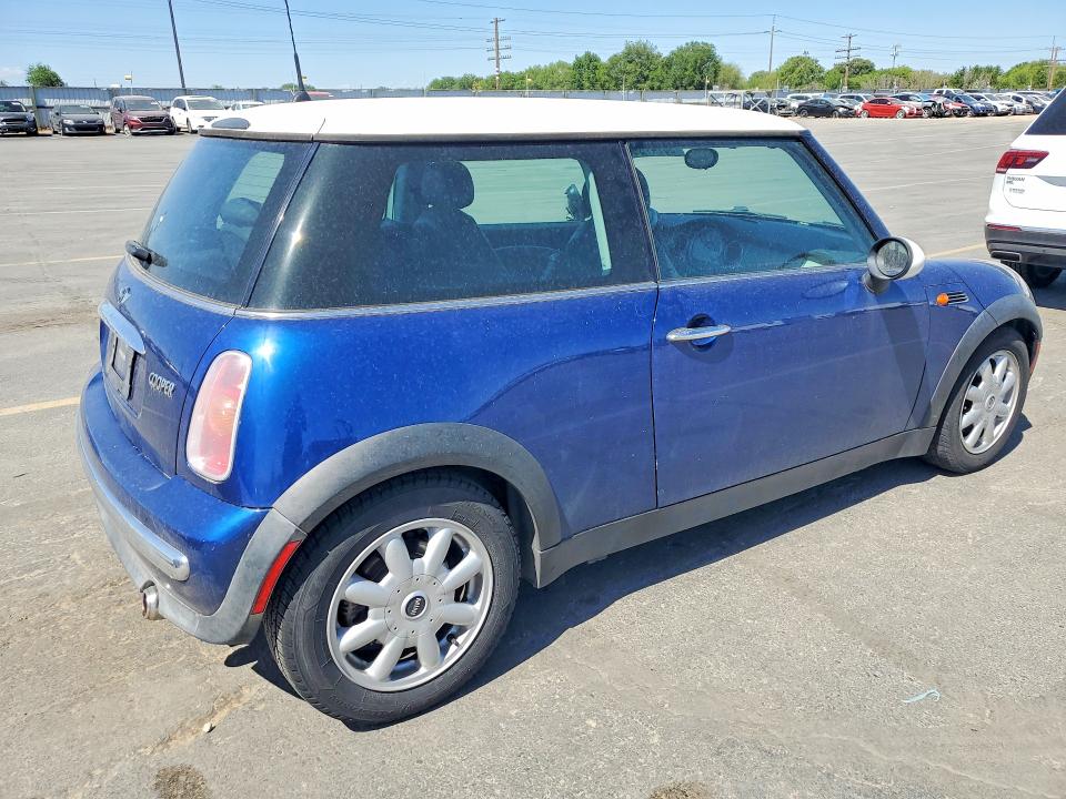 2003 Mini Cooper მანქანა იყიდება აუქციონზე, vin: WMWRC334X3TE19538, აუქციონის ნომერი: 55747396