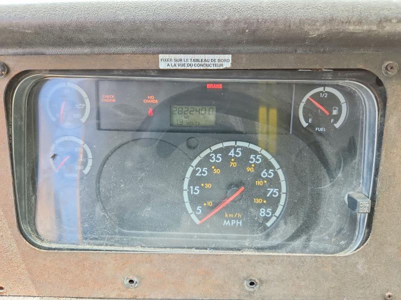 Продажа на аукционе авто 2002 Freightliner Chassis, vin: 4UZAANCP62CK26533, номер лота: 59296966