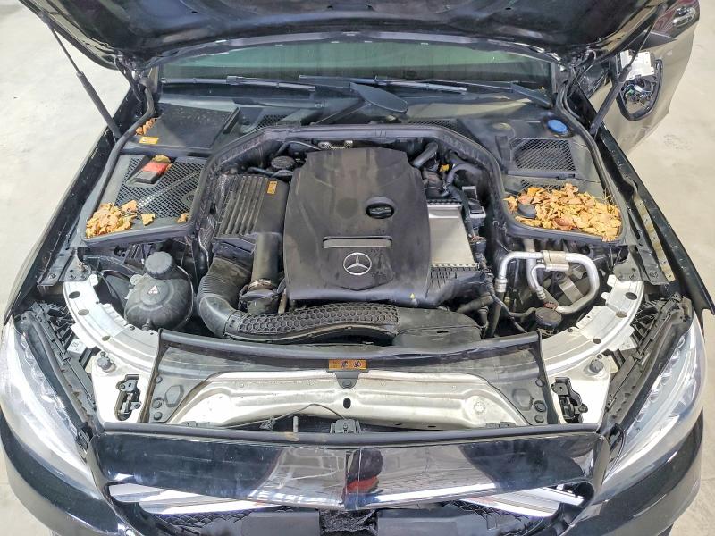 58244826 :رقم المزاد ، 55SWF4KBXFU092418 vin ، 2015 Mercedes-benz C مزاد بيع