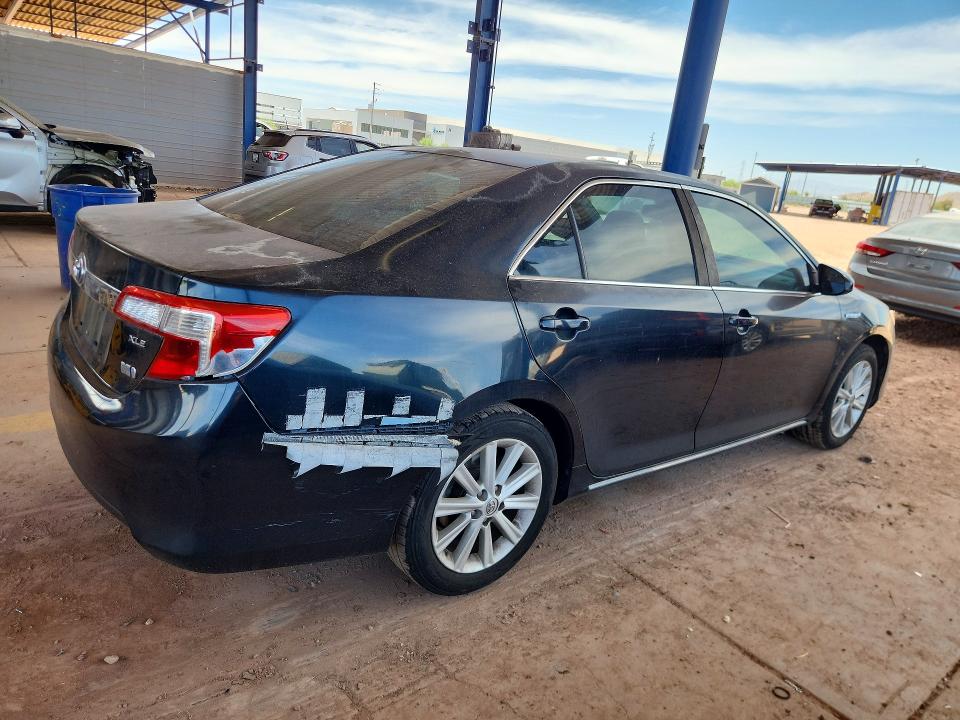 56282656 :رقم المزاد ، 4T1BD1FK1DU077305 vin ، 2013 Toyota Camry Hybrid مزاد بيع