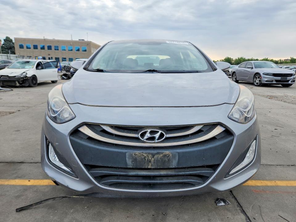 2013 Hyundai Elantra Gt მანქანა იყიდება აუქციონზე, vin: KMHD35LE5DU069421, აუქციონის ნომერი: 58414016