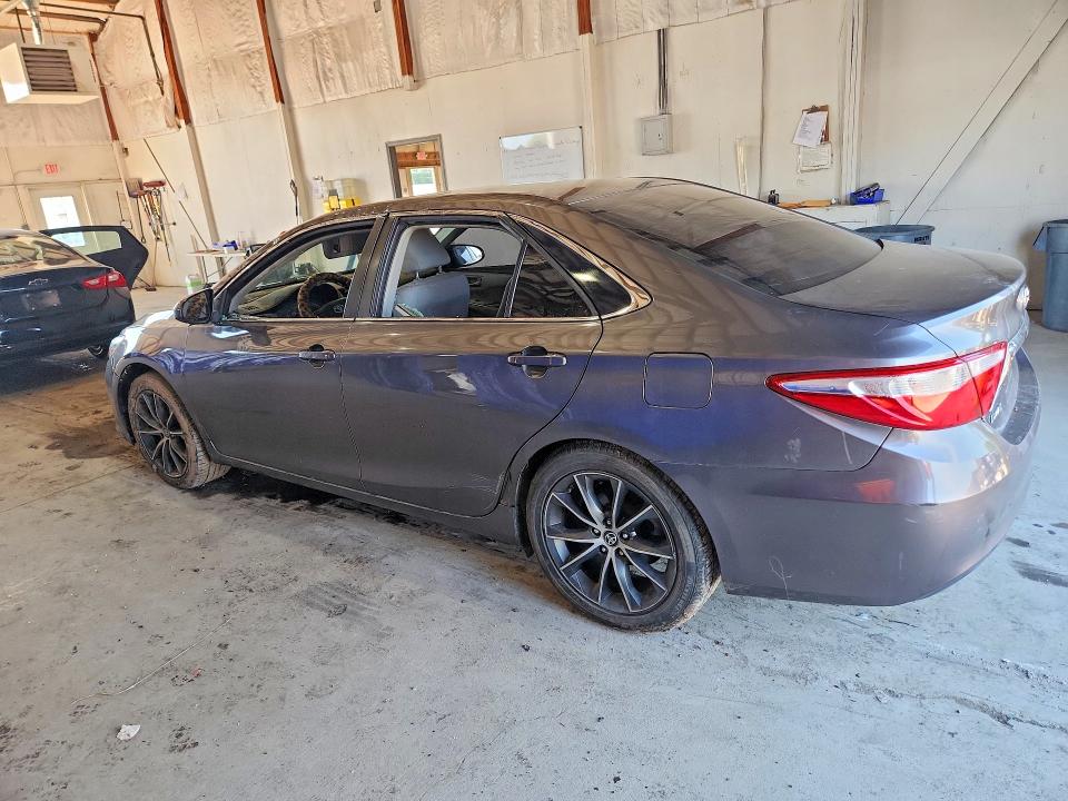 2015 Toyota Camry მანქანა იყიდება აუქციონზე, vin: 4T1BF1FK9FU002106, აუქციონის ნომერი: 57124746