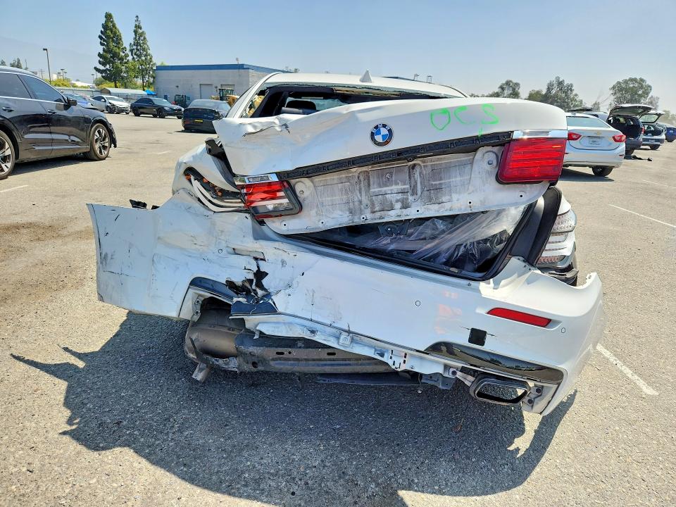 2013 Bmw 740 მანქანა იყიდება აუქციონზე, vin: WBAYA6C50DD143813, აუქციონის ნომერი: 58877556