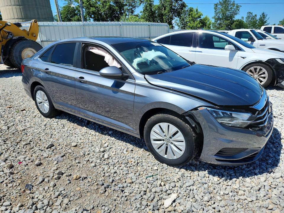 57313226 :رقم المزاد ، 3VWC57BUXKM121686 vin ، 2019 Volkswagen Jetta مزاد بيع