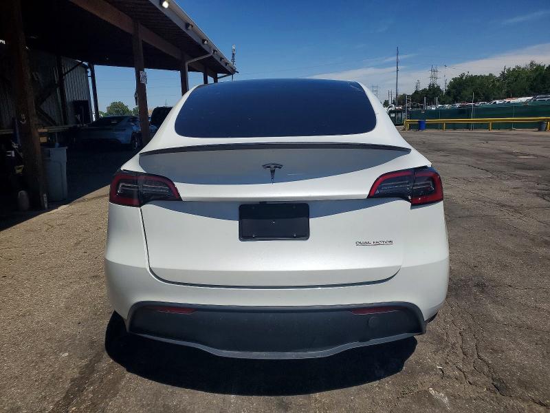 2024 Tesla Model Y მანქანა იყიდება აუქციონზე, vin: 7SAYGDEF9RF083528, აუქციონის ნომერი: 57388756