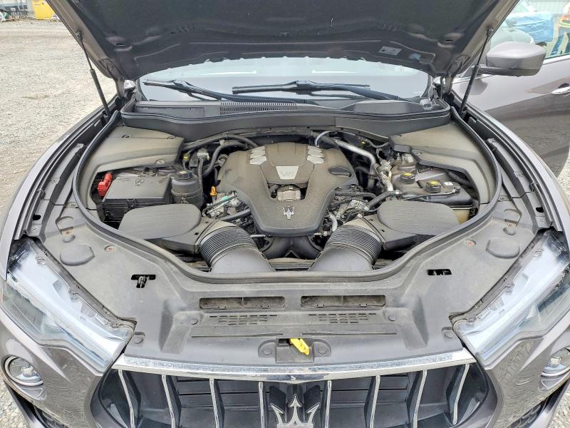 58579146 :رقم المزاد ، ZN661XUS7HX238652 vin ، 2017 Maserati Levante مزاد بيع