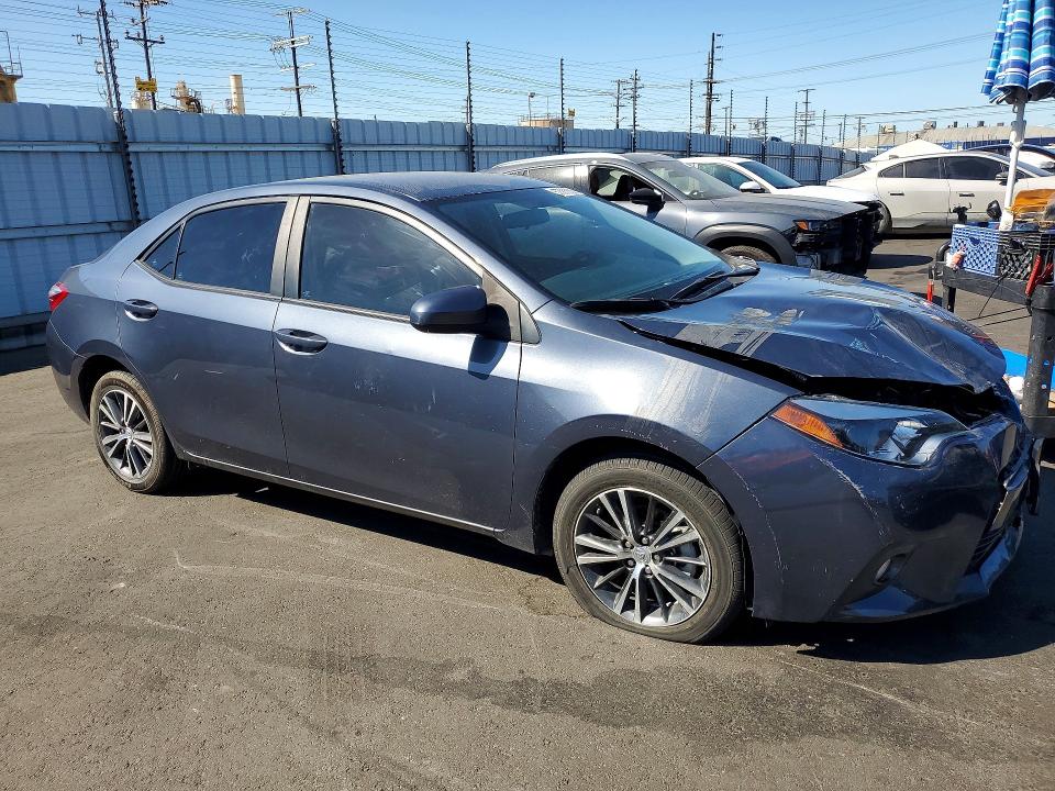 57585666 :رقم المزاد ، 5YFBURHE2GP433479 vin ، 2016 Toyota Corolla مزاد بيع