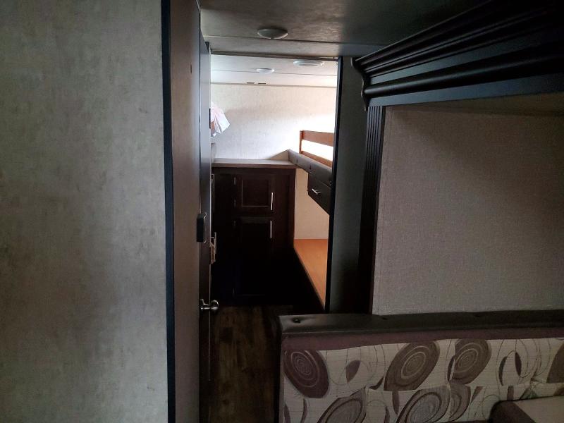 2017 Forest Riv Recreational Vehicle (rv) მანქანა იყიდება აუქციონზე, vin: 4X4TCKE22HK039192, აუქციონის ნომერი: 57938996