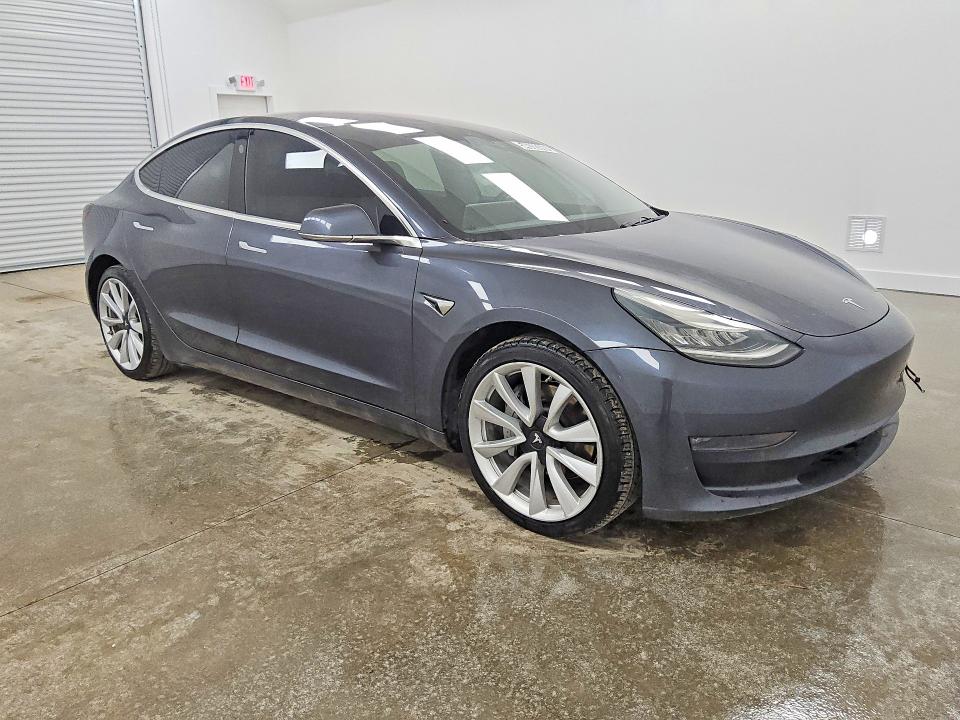 Продаж на аукціоні авто 2018 Tesla Model 3, vin: 5YJ3E1EB3JF185257, номер лоту: 54638366