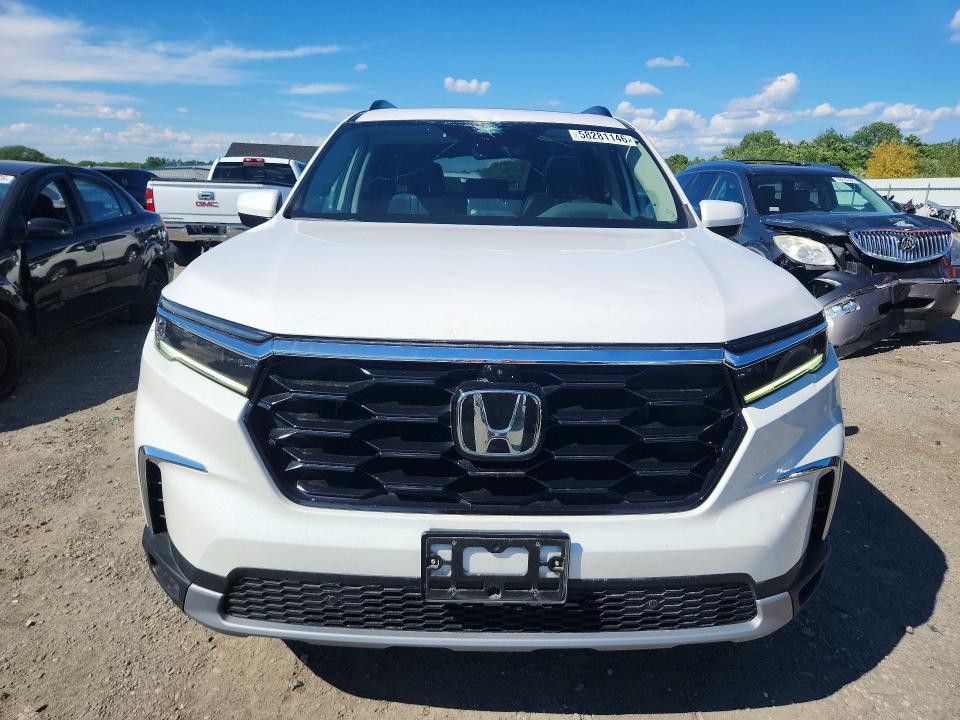 58281146 :رقم المزاد ، 5FNYG1H88PB010978 vin ، 2023 Honda Pilot مزاد بيع