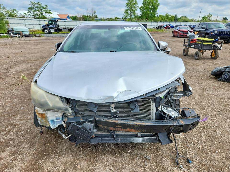 57063036 :رقم المزاد ، 4T1BF1FK0EU378529 vin ، 2014 Toyota Camry مزاد بيع