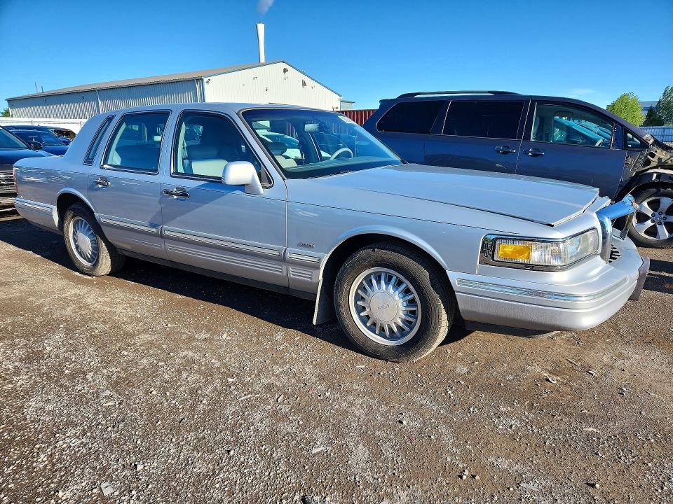 1996 Lincoln Town Car მანქანა იყიდება აუქციონზე, vin: 1LNLM82W6TY721605, აუქციონის ნომერი: 56609916