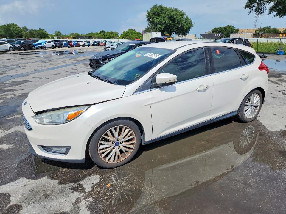 2016 Ford Focus მანქანა იყიდება აუქციონზე, vin: 1FADP3N24GL332689, აუქციონის ნომერი: 57381676