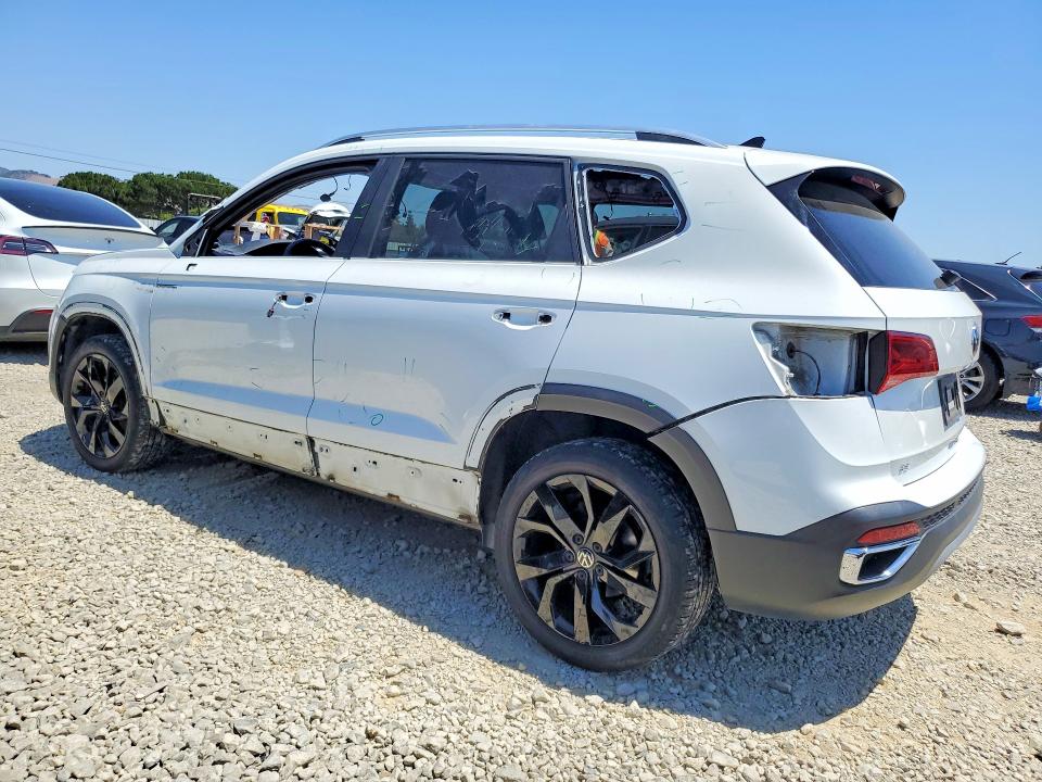 57592766 :رقم المزاد ، 3VVTX7B23NM075314 vin ، 2022 Volkswagen Taos مزاد بيع