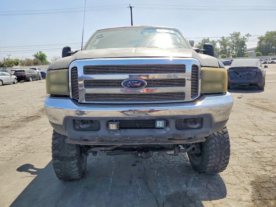 58451326 :رقم المزاد ، 1FTNW21S44EA18445 vin ، 2004 Ford F250 مزاد بيع