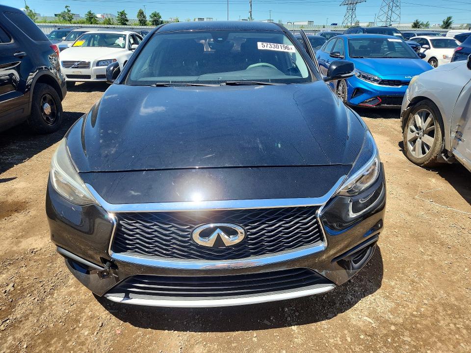 57330196 :رقم المزاد ، SJKCH5CP8HA033259 vin ، 2017 Infiniti Qx30 مزاد بيع
