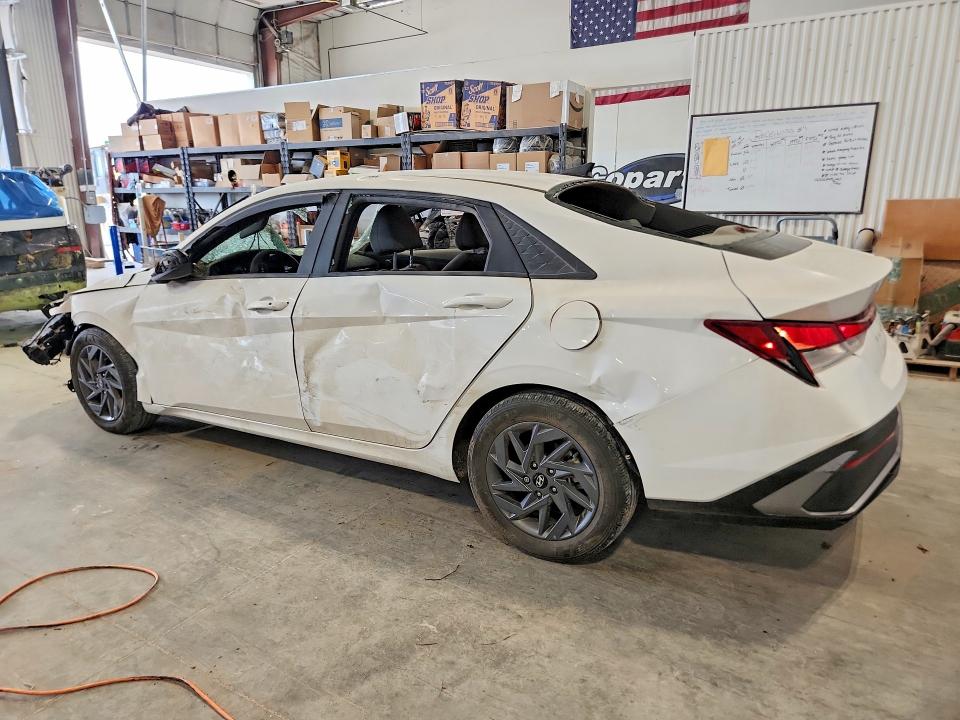 2024 Hyundai Elantra მანქანა იყიდება აუქციონზე, vin: KMHLM4DG1RU676930, აუქციონის ნომერი: 54404336
