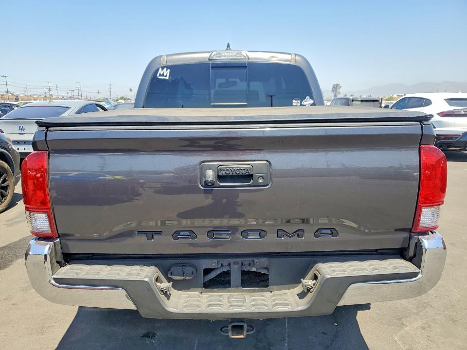 Продажа на аукционе авто 2017 Toyota Tacoma, vin: 3TMCZ5AN2HM054001, номер лота: 57076806
