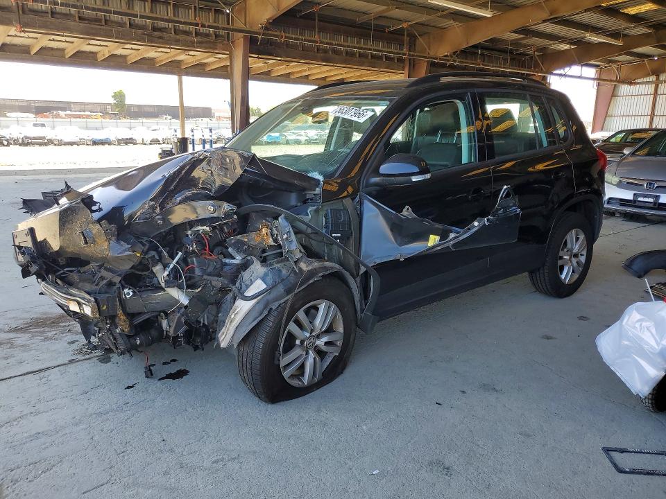 2016 Volkswagen Tiguan მანქანა იყიდება აუქციონზე, vin: WVGAV7AX9GW603204, აუქციონის ნომერი: 56307966