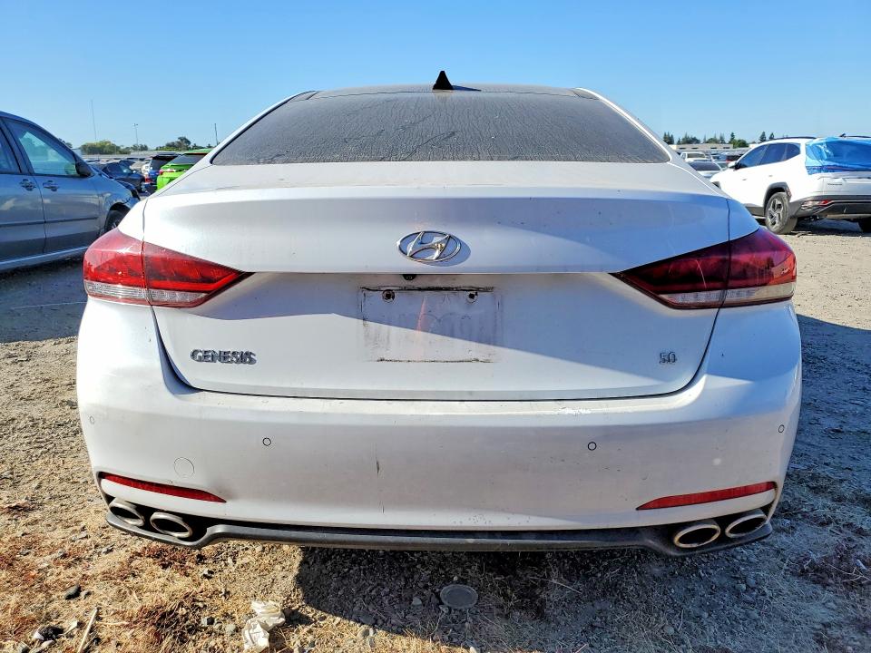 59140006 :رقم المزاد ، KMHGN4JFXFU019226 vin ، 2015 Hyundai Genesis مزاد بيع