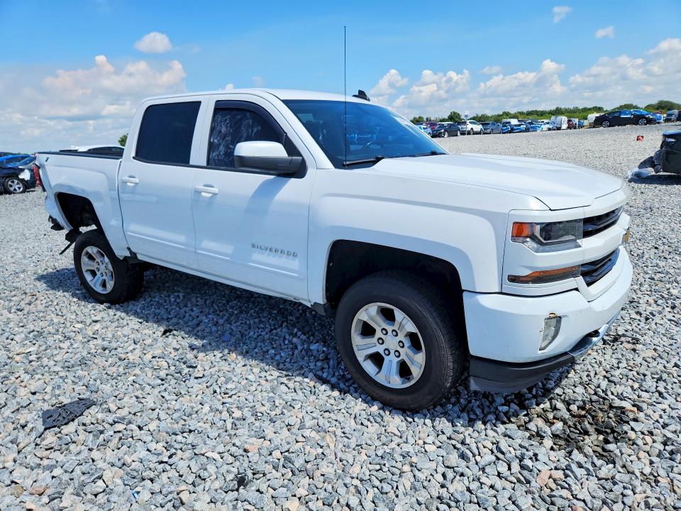 Продажа на аукционе авто 2018 Chevrolet Silverado, vin: 3GCUKREC2JG232129, номер лота: 58425276