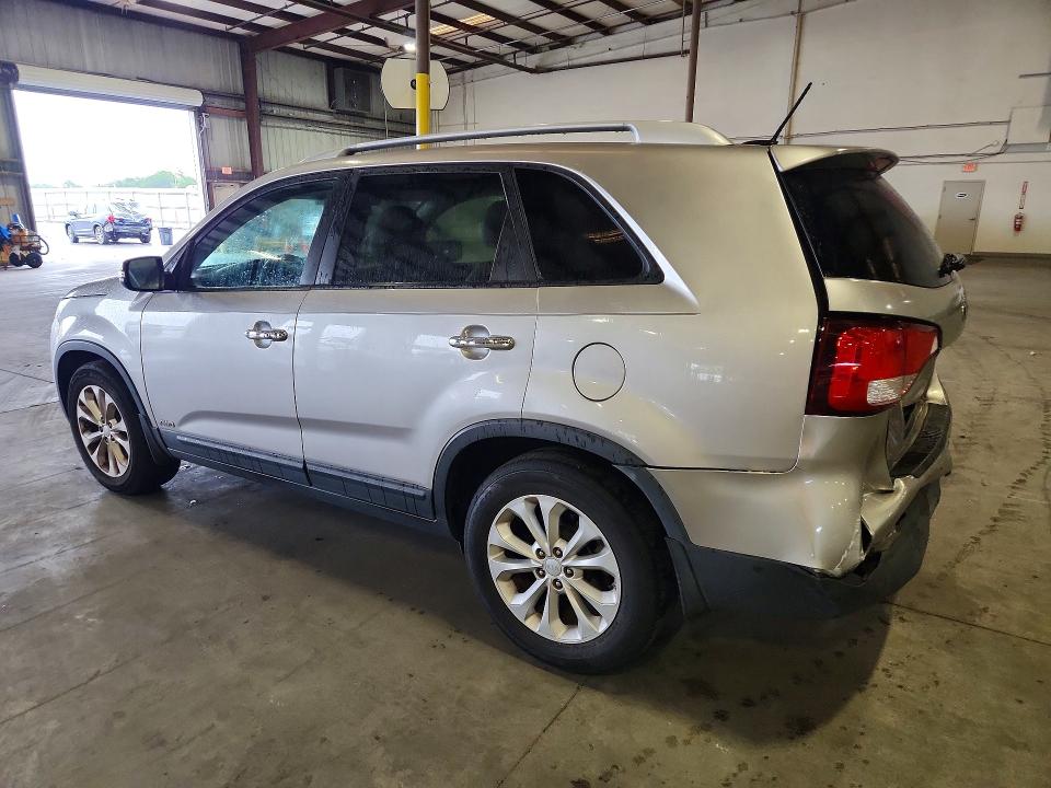2015 Kia Sorento მანქანა იყიდება აუქციონზე, vin: 5XYKUDA78FG624129, აუქციონის ნომერი: 56328516
