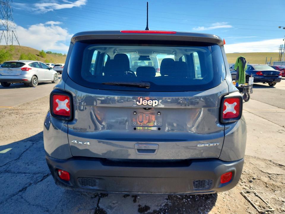 57485556 :رقم المزاد ، ZACNJDAB3MPM42763 vin ، 2021 Jeep Renegade مزاد بيع