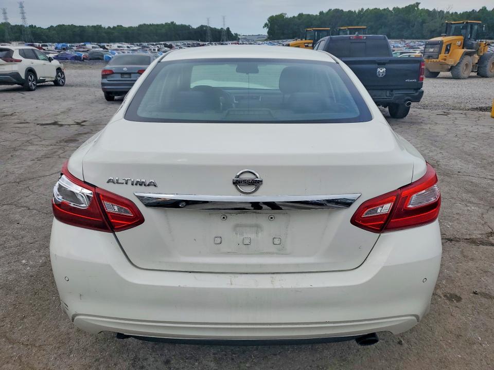 58211066 :رقم المزاد ، 1N4AL3AP8HC215893 vin ، 2017 Nissan Altima مزاد بيع