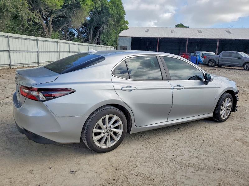 56584976 :رقم المزاد ، 4T1C11AK6RU200429 vin ، 2024 Toyota Camry مزاد بيع