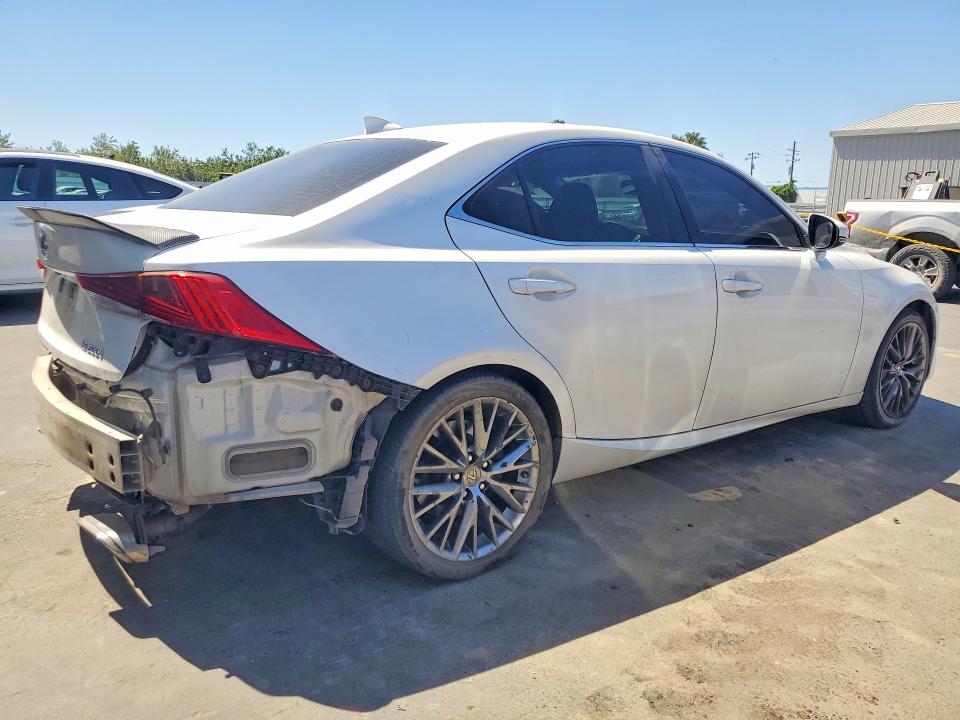 85622485 :رقم المزاد ، JTHBA1D23H5055871 vin ، 2017 Lexus Is مزاد بيع