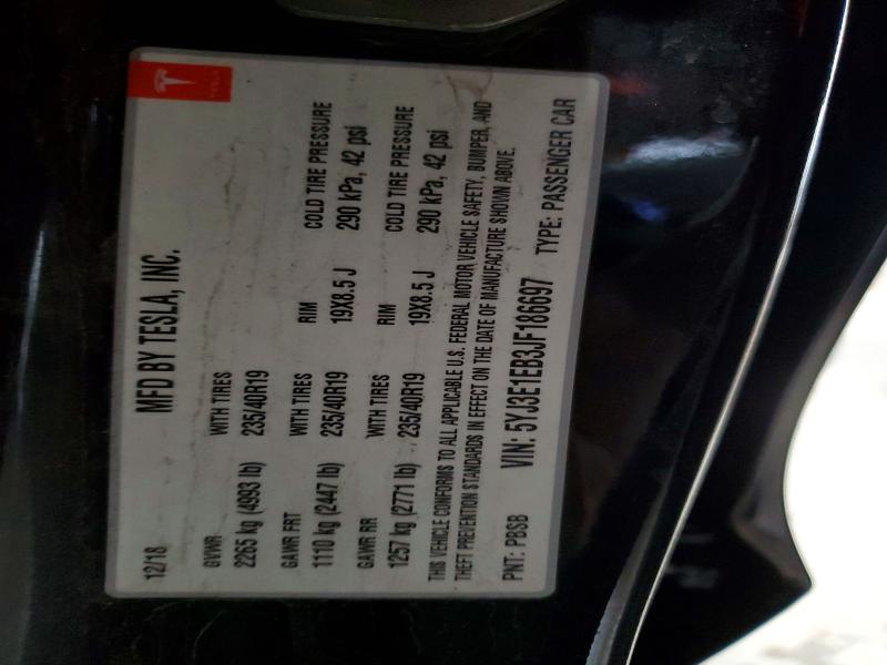 57881186 :رقم المزاد ، 5YJ3E1EB3JF186697 vin ، 2018 Tesla Model 3 مزاد بيع