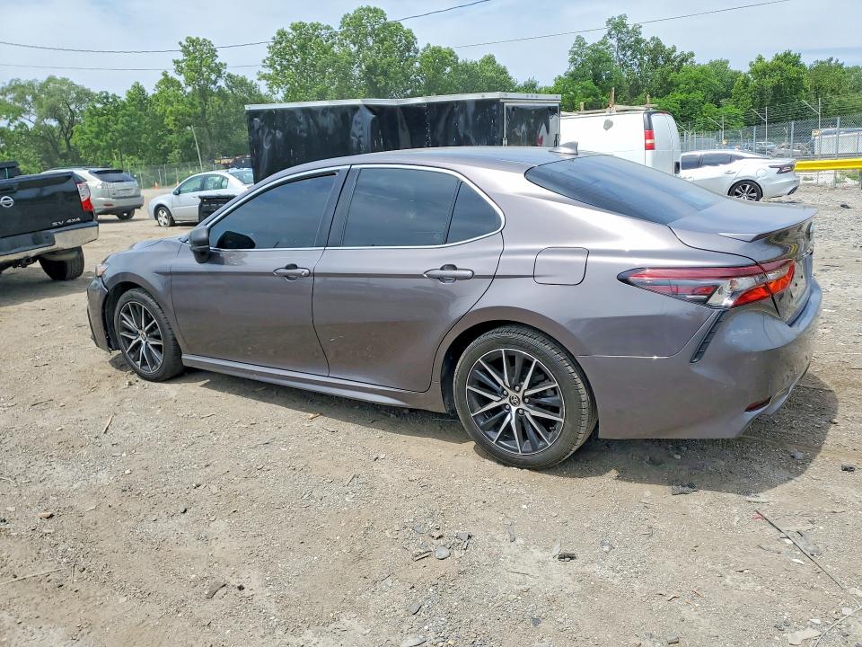 Продаж на аукціоні авто 2021 Toyota Camry, vin: 4T1G11AK6MU407056, номер лоту: 56644296