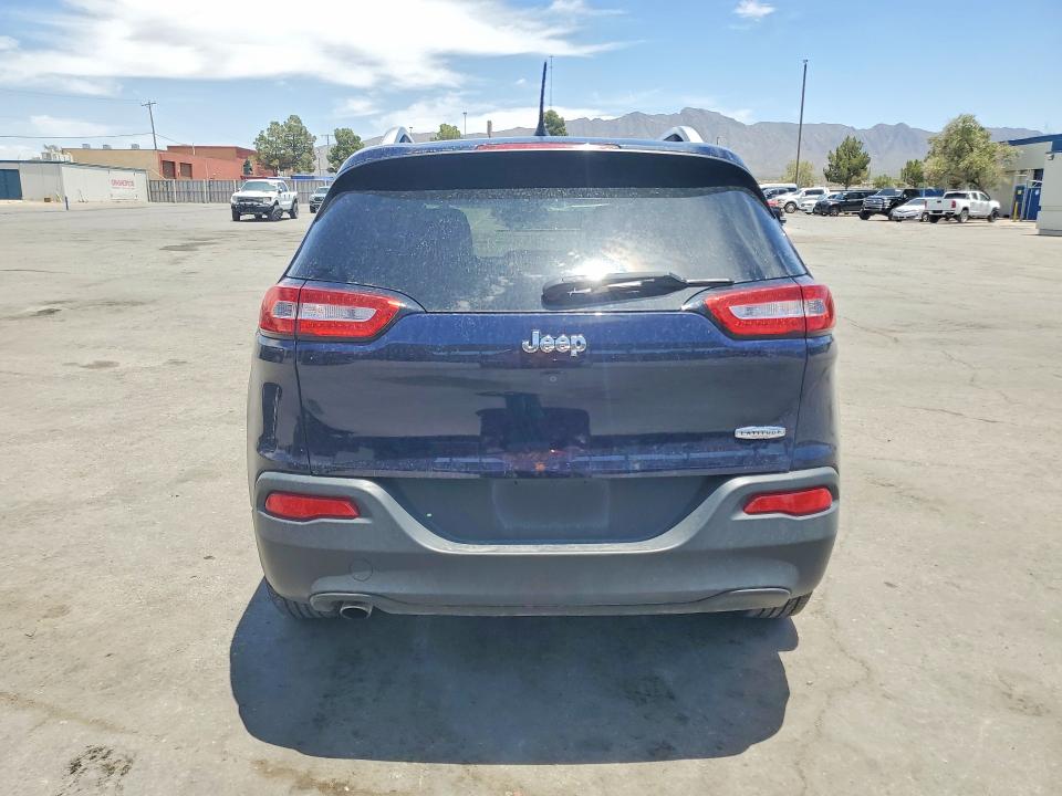 2015 Jeep Cherokee მანქანა იყიდება აუქციონზე, vin: 1C4PJLCB1FW721301, აუქციონის ნომერი: 58828756