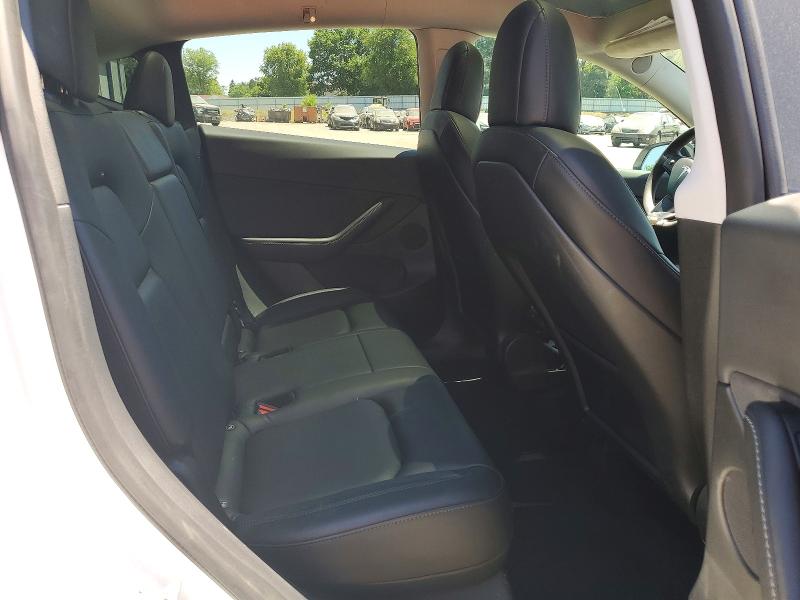 55814436 :رقم المزاد ، 7SAYGDEFXNF307271 vin ، 2022 Tesla Model Y مزاد بيع